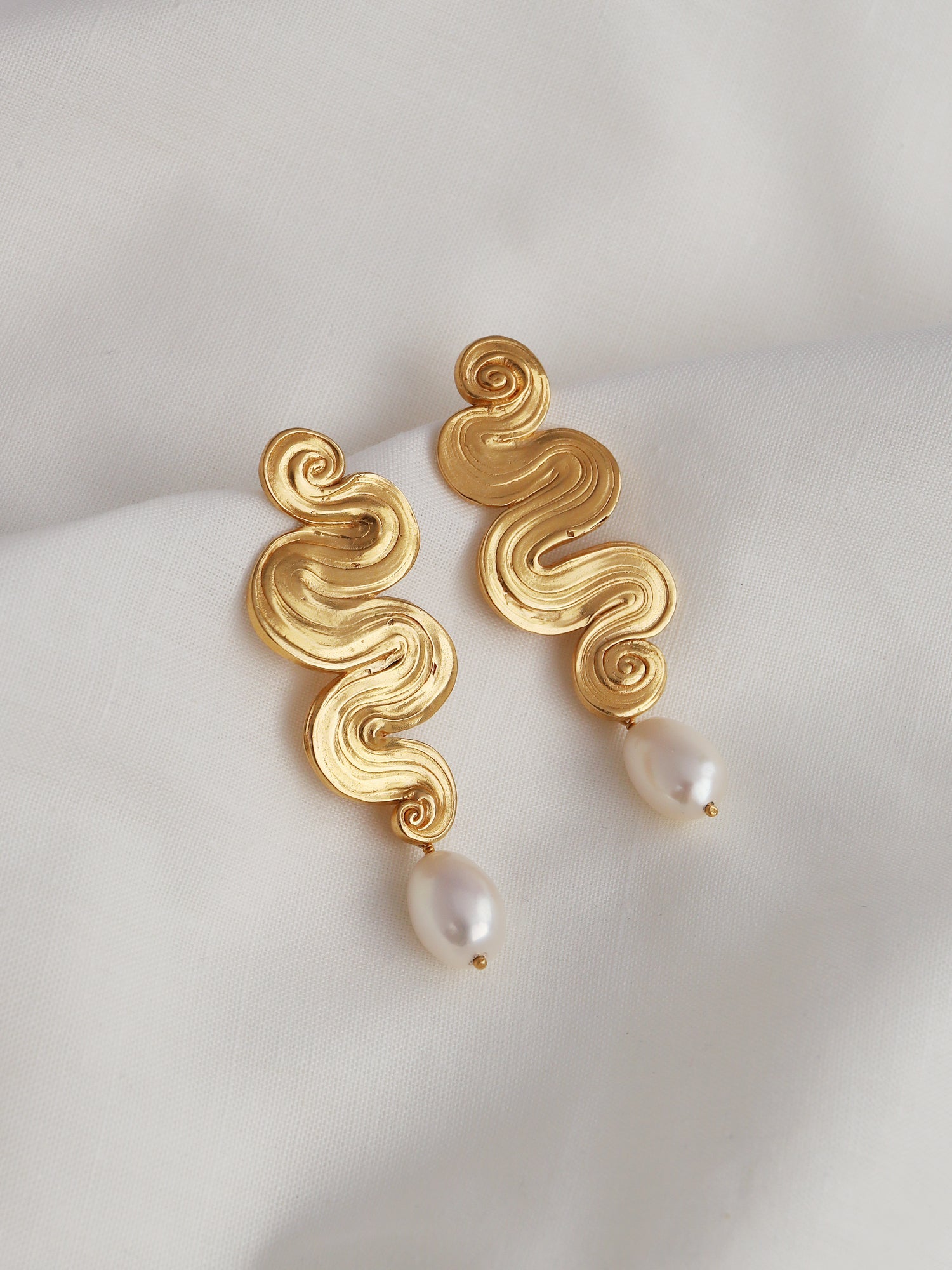 Cabaret Earrings - Gold