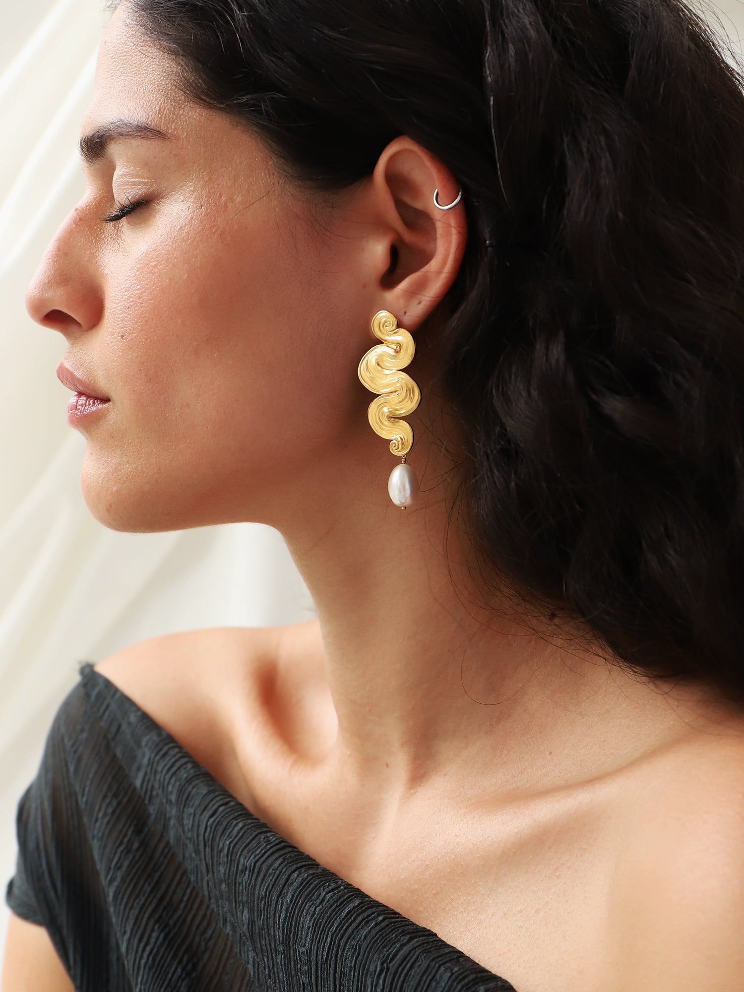 Cabaret Earrings - Gold