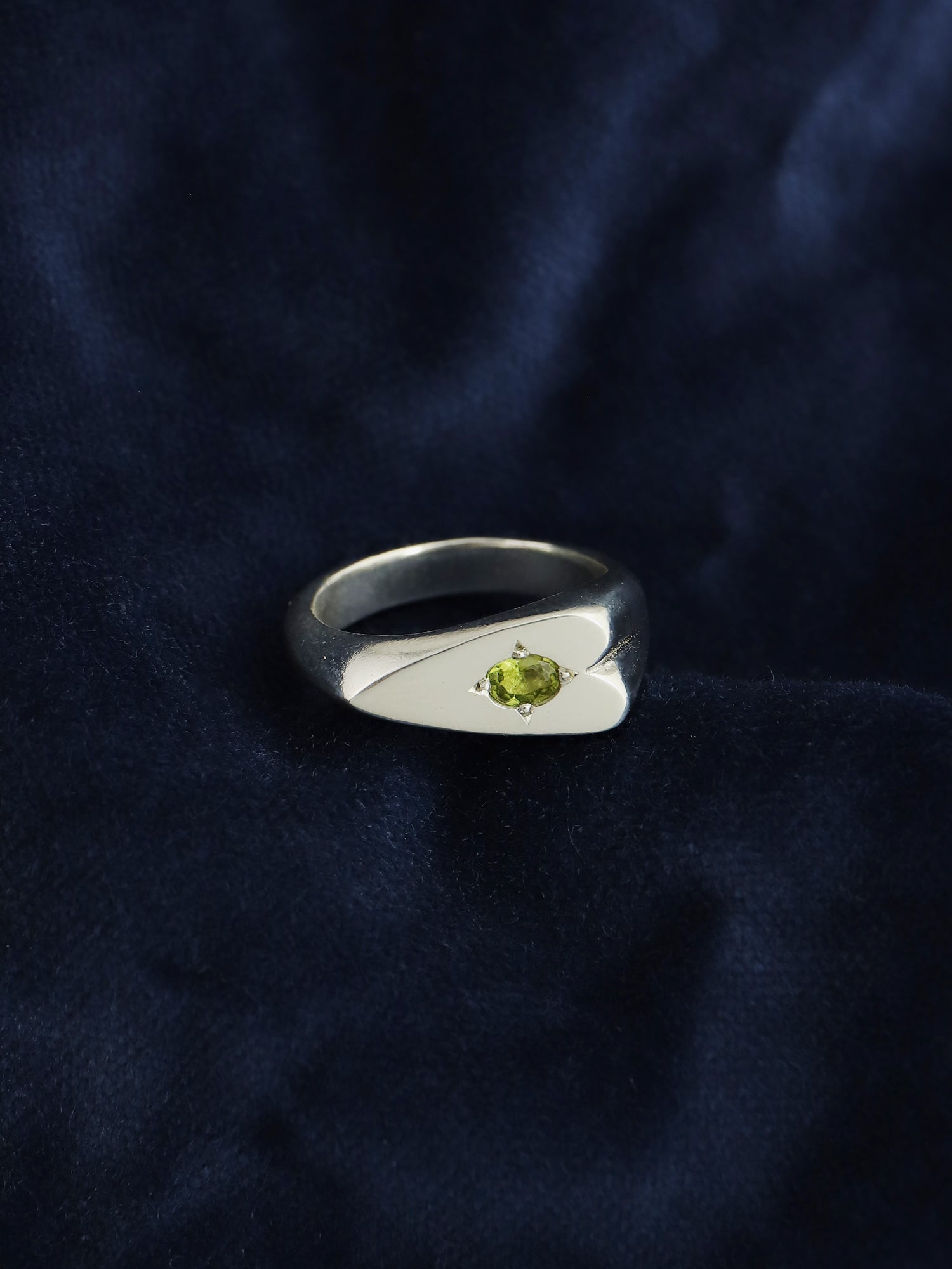 Gemstone Dreamer Ring No.1 - Size L