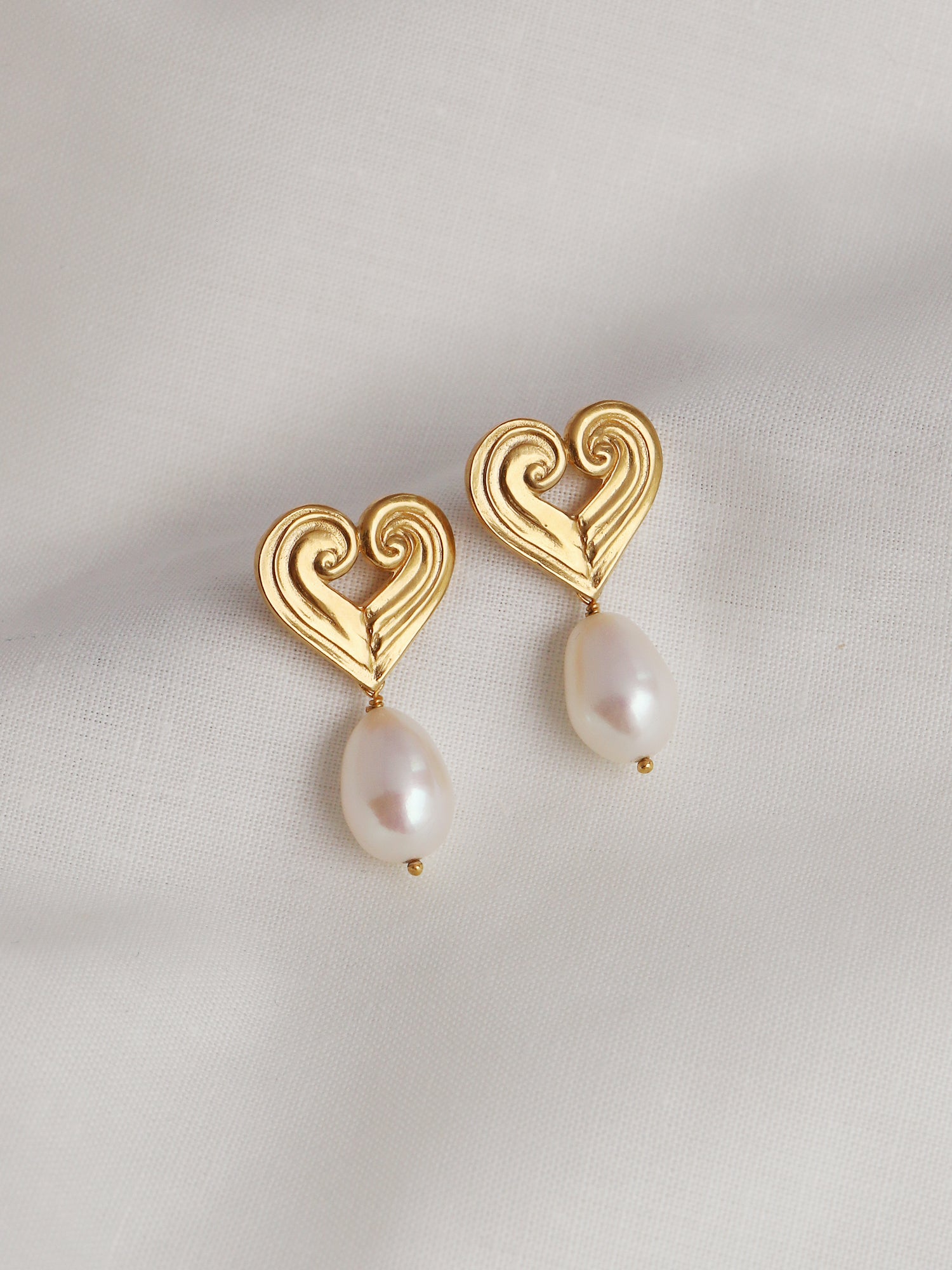 Reverie Pearl Earrings - Gold