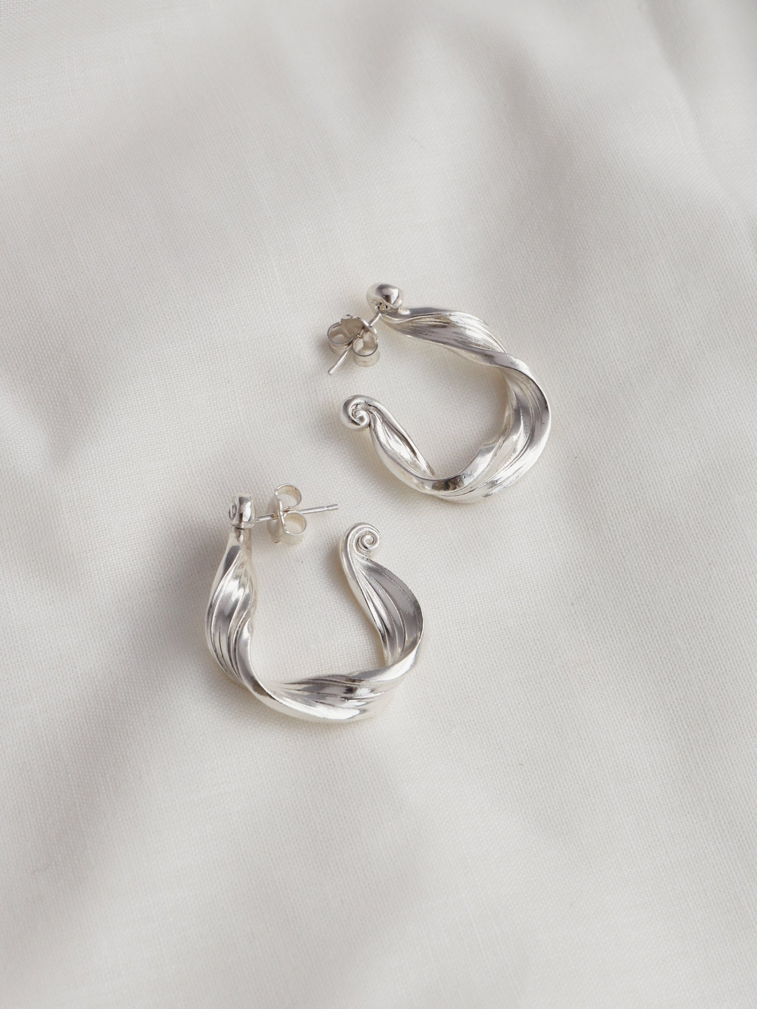 Wave Hoops - Silver