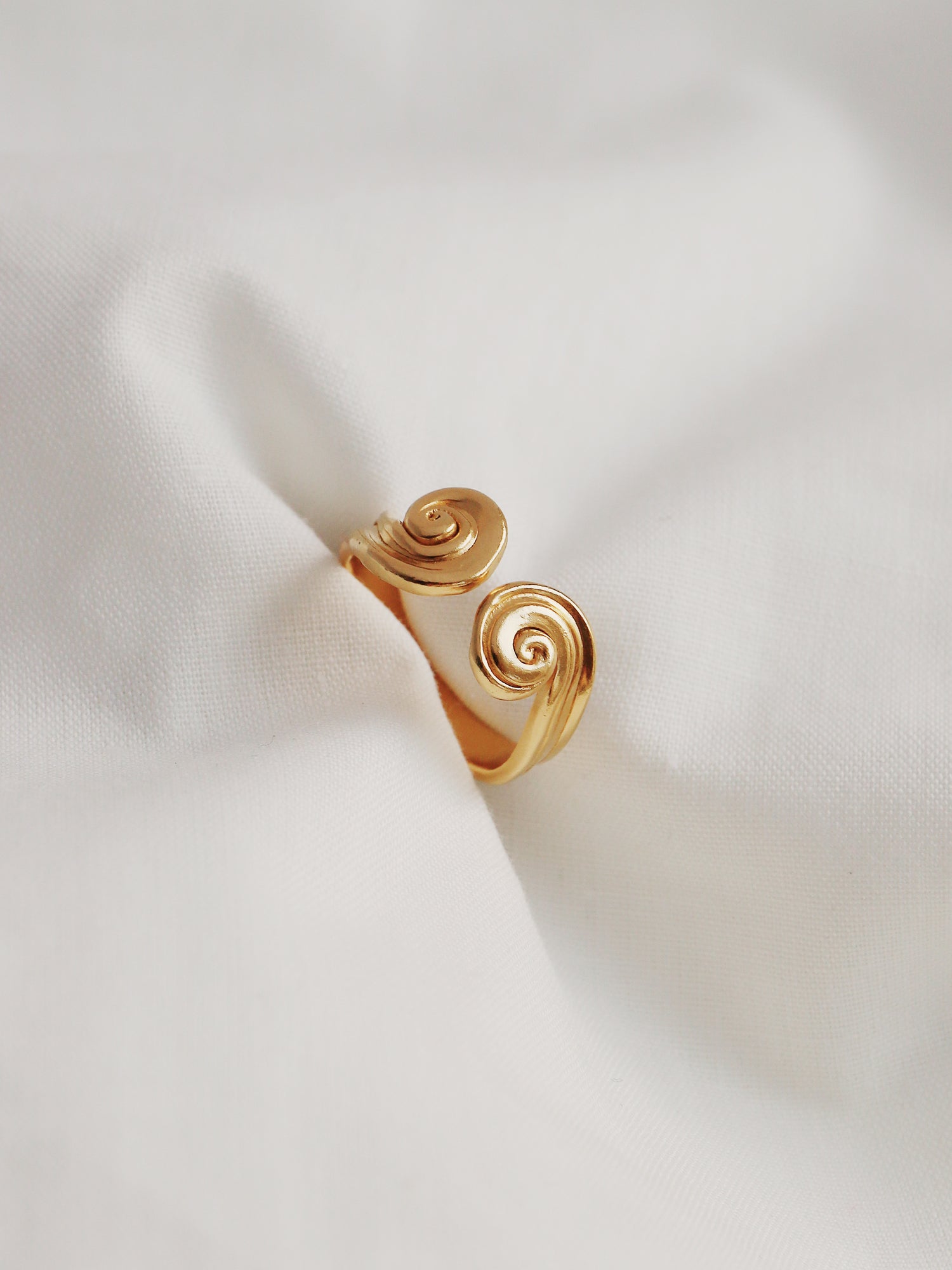 Whirlpool Ring - Gold